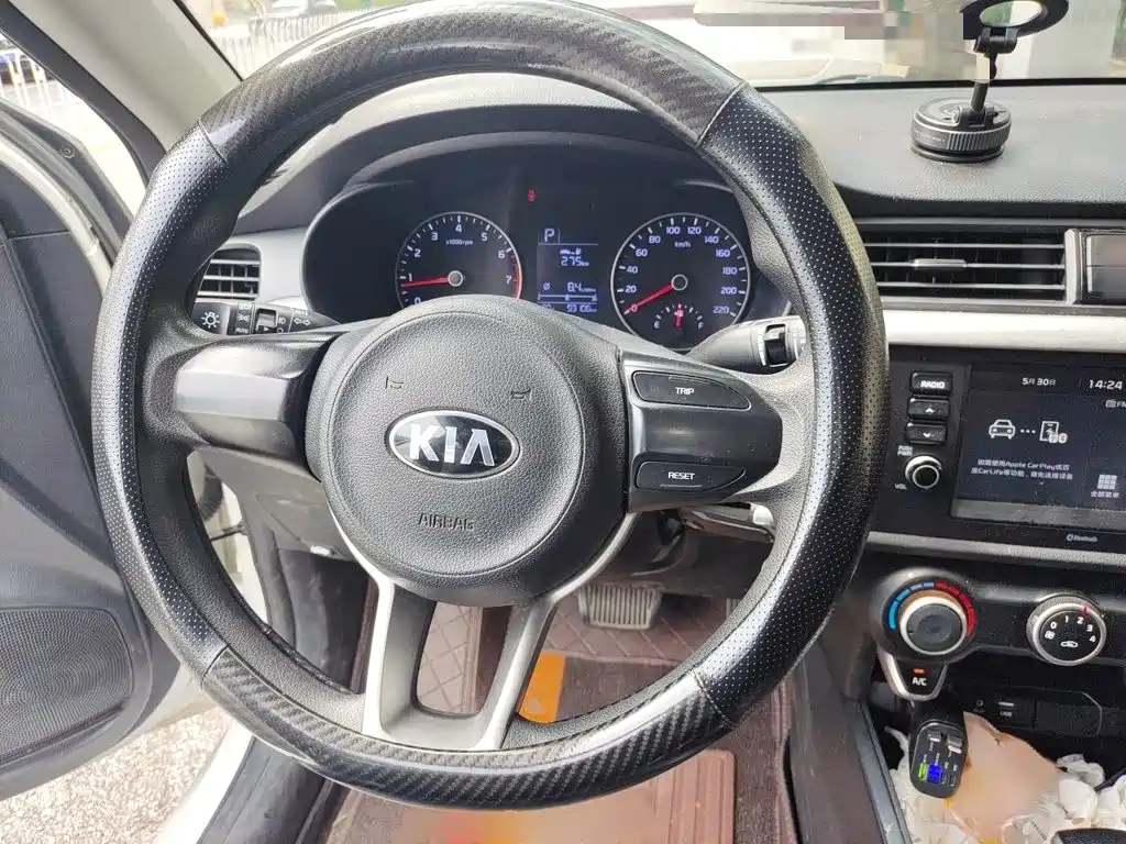 Kia K2 2017 2017 Sedan 1.4L AT GLS