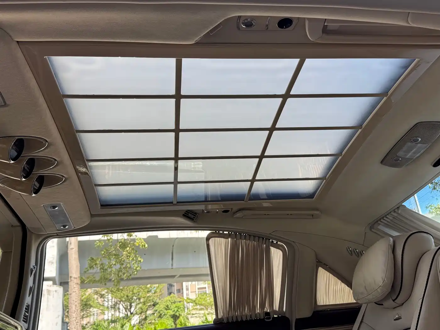 Maybach Maybach 2012 2007 Model 6.0T 62 S