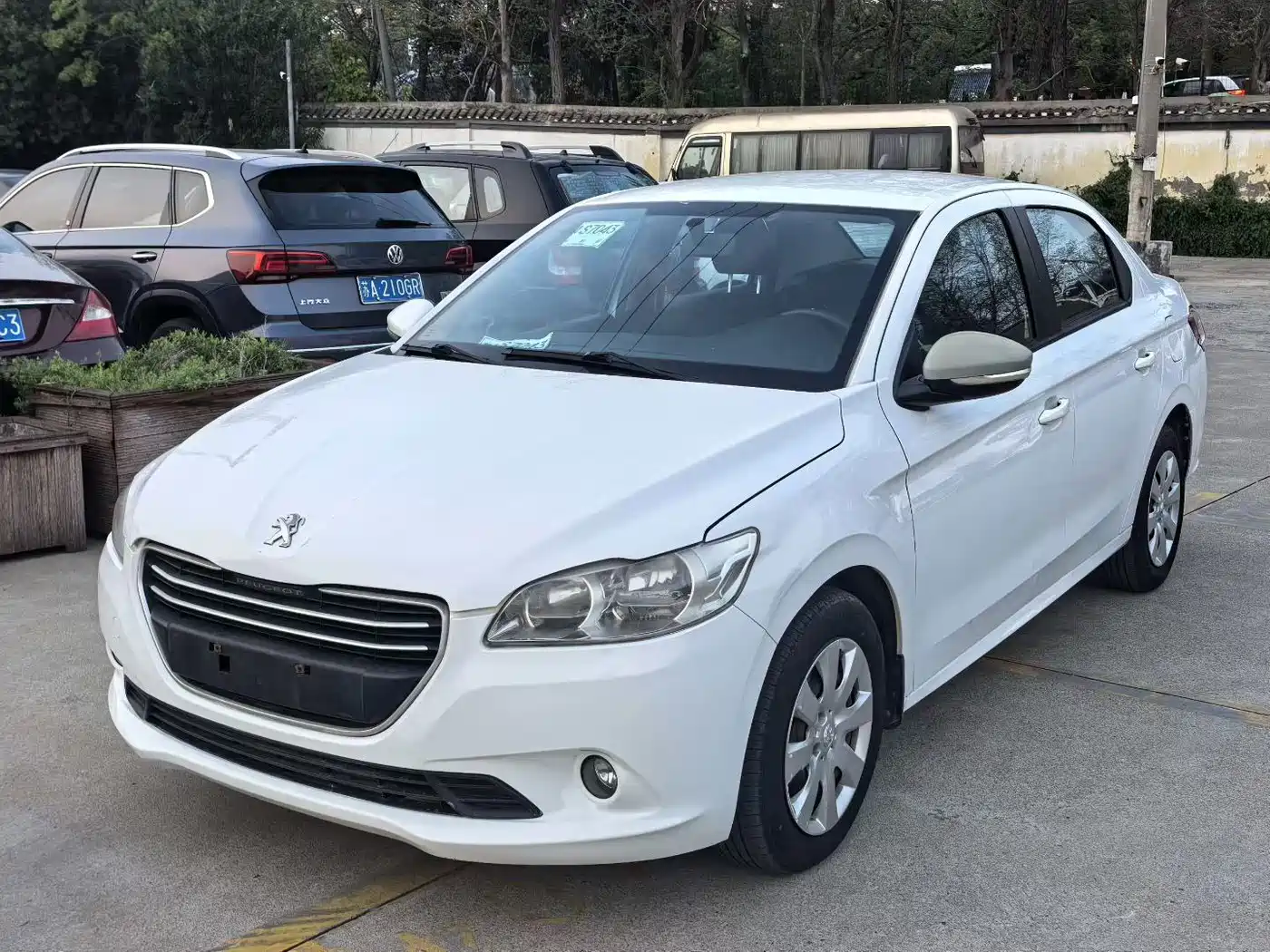 Peugeot 301 2014 2014 1.6L Manual Comfort Edition