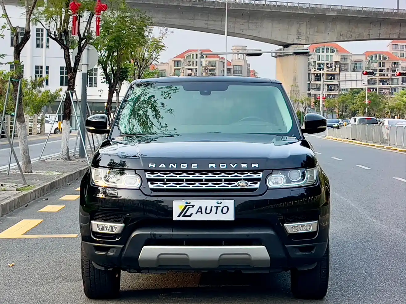 Land Rover Range Rover Sport 2015 3.0 SC V6 HSE фото 2