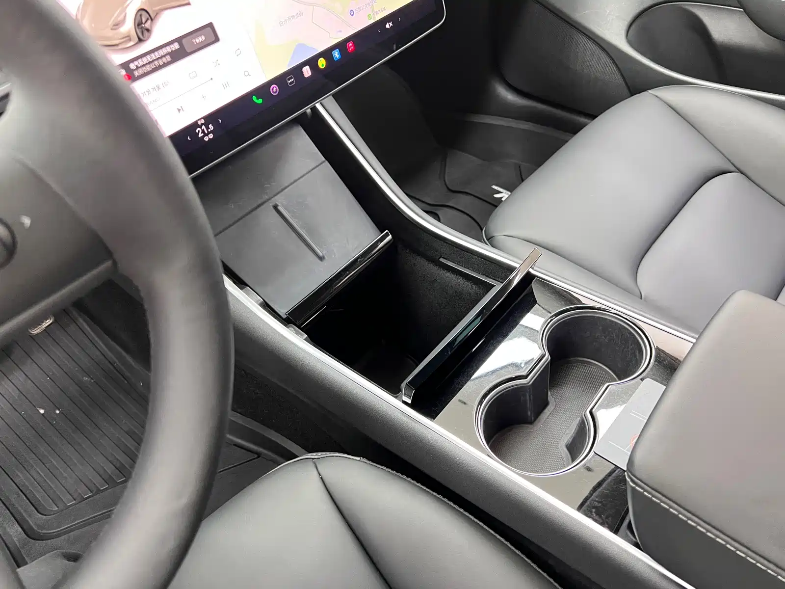 Фото 25 - Tesla Model 3