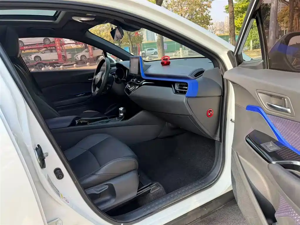 Toyota IZOA 2018 2.0L Yichi Edition China V фото 10