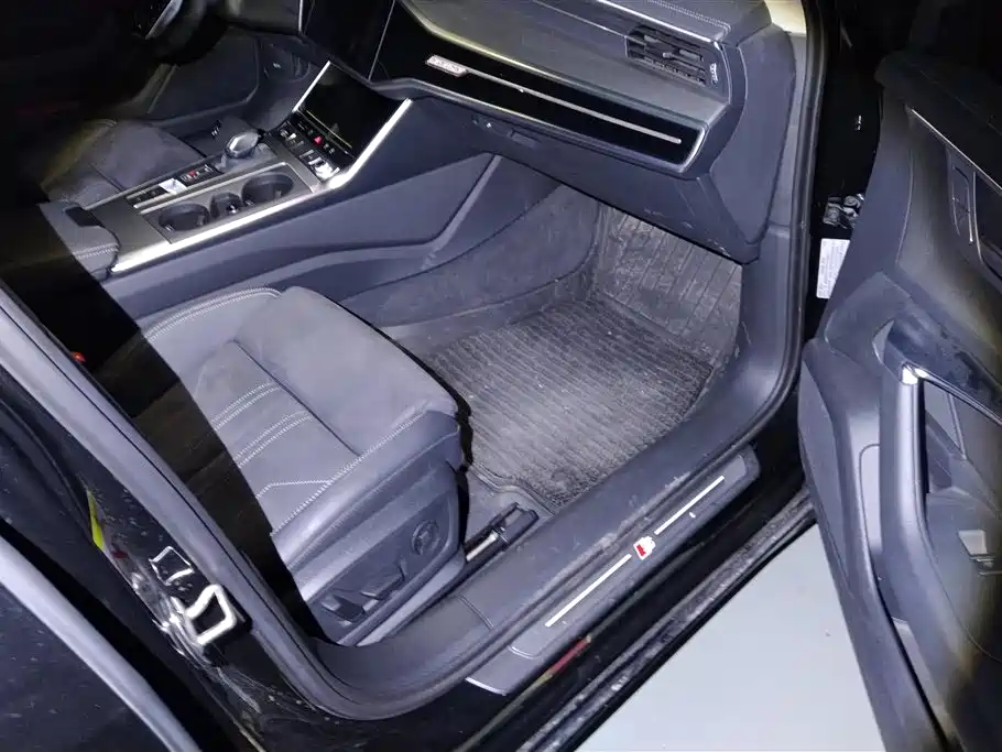 AUDI A6 (IMPORT)
