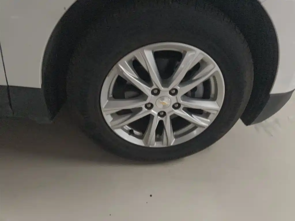 Chevrolet Equinox 2019 535T Auto Control Edition China V фото 23