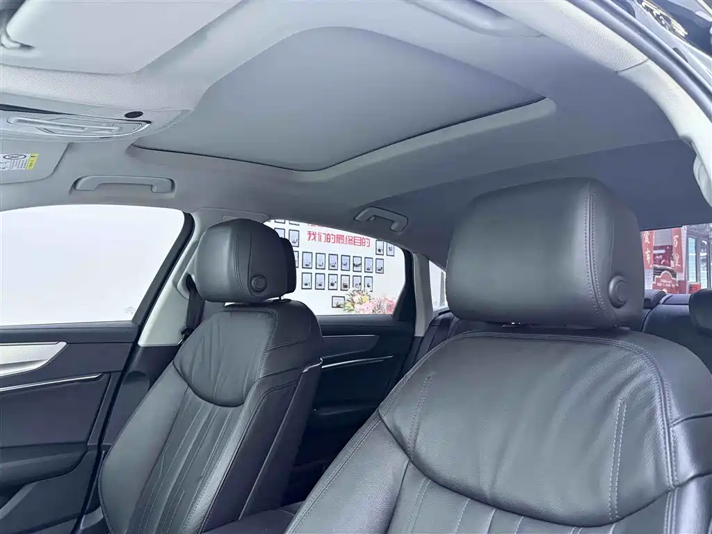 Audi A6L 2019 40 TFSI Luxury Elegance фото 27