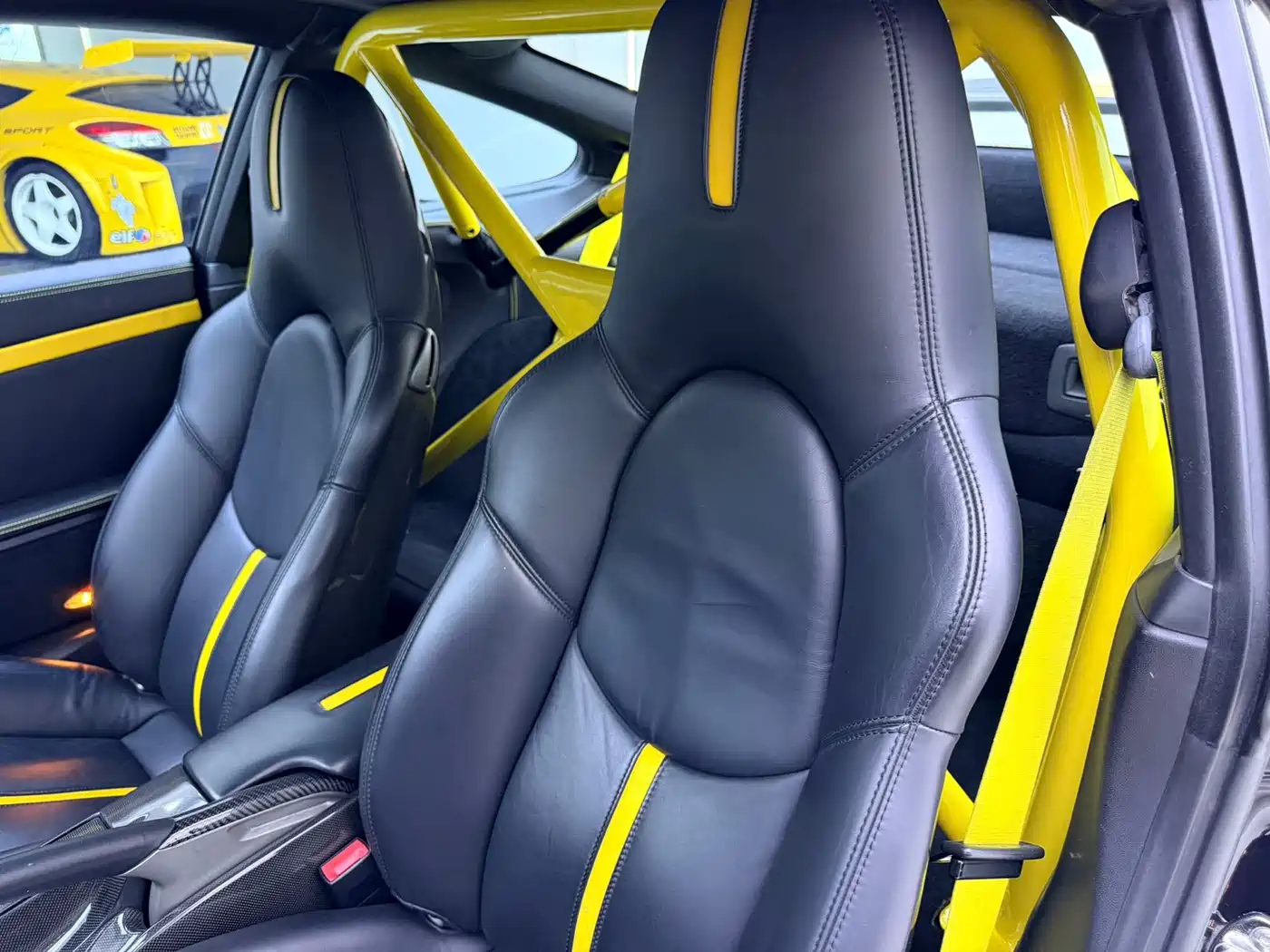 Porsche 911 2010 Turbo S 3.8T фото 10