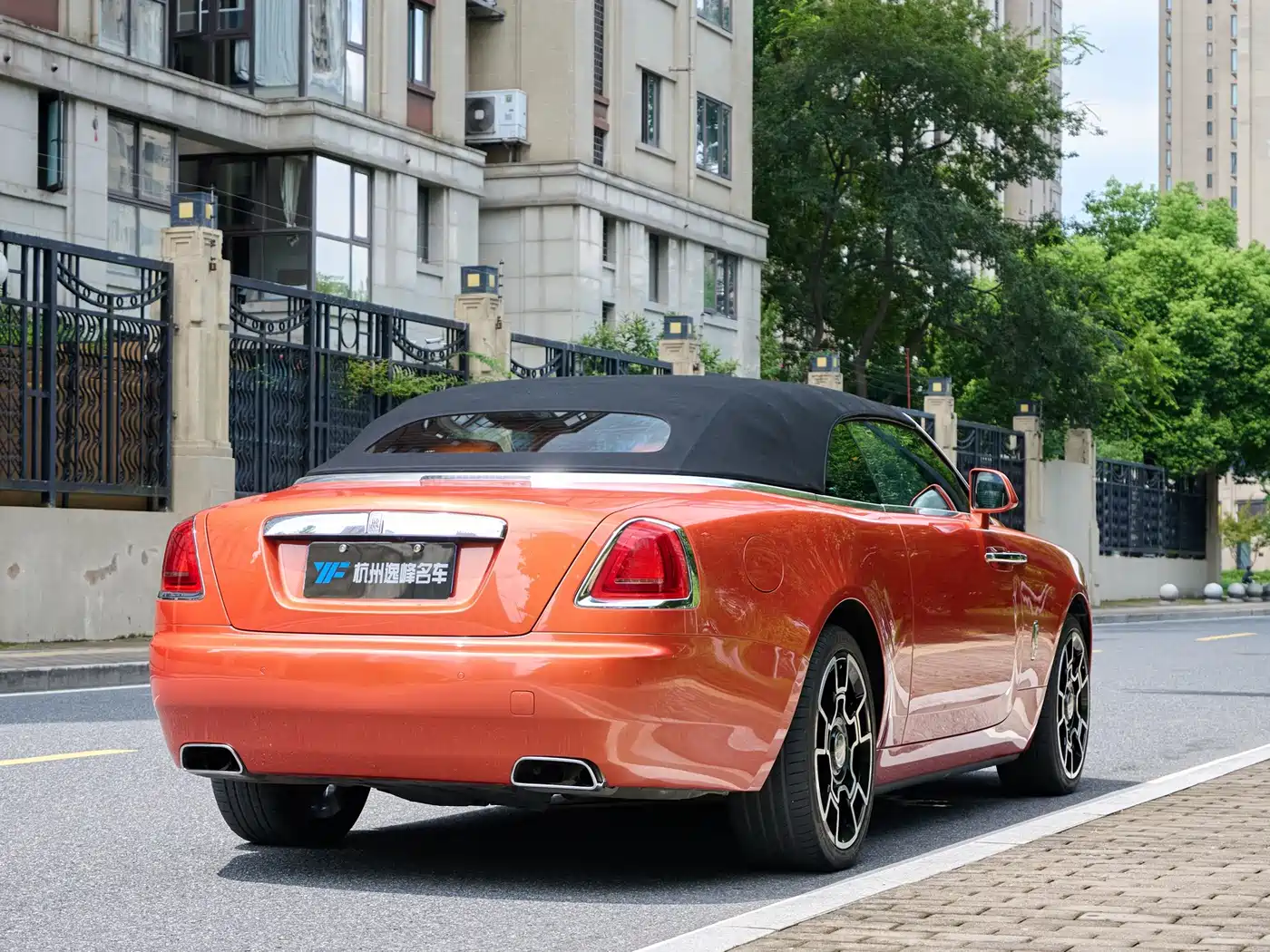 Rolls-Royce Dawn 2017 2015 6.6T Standard