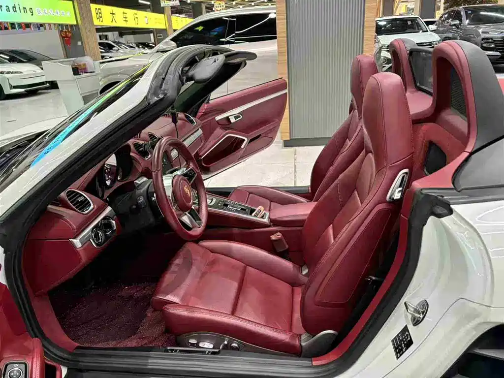 Porsche 718 2018 Boxster 2.0T фото 10