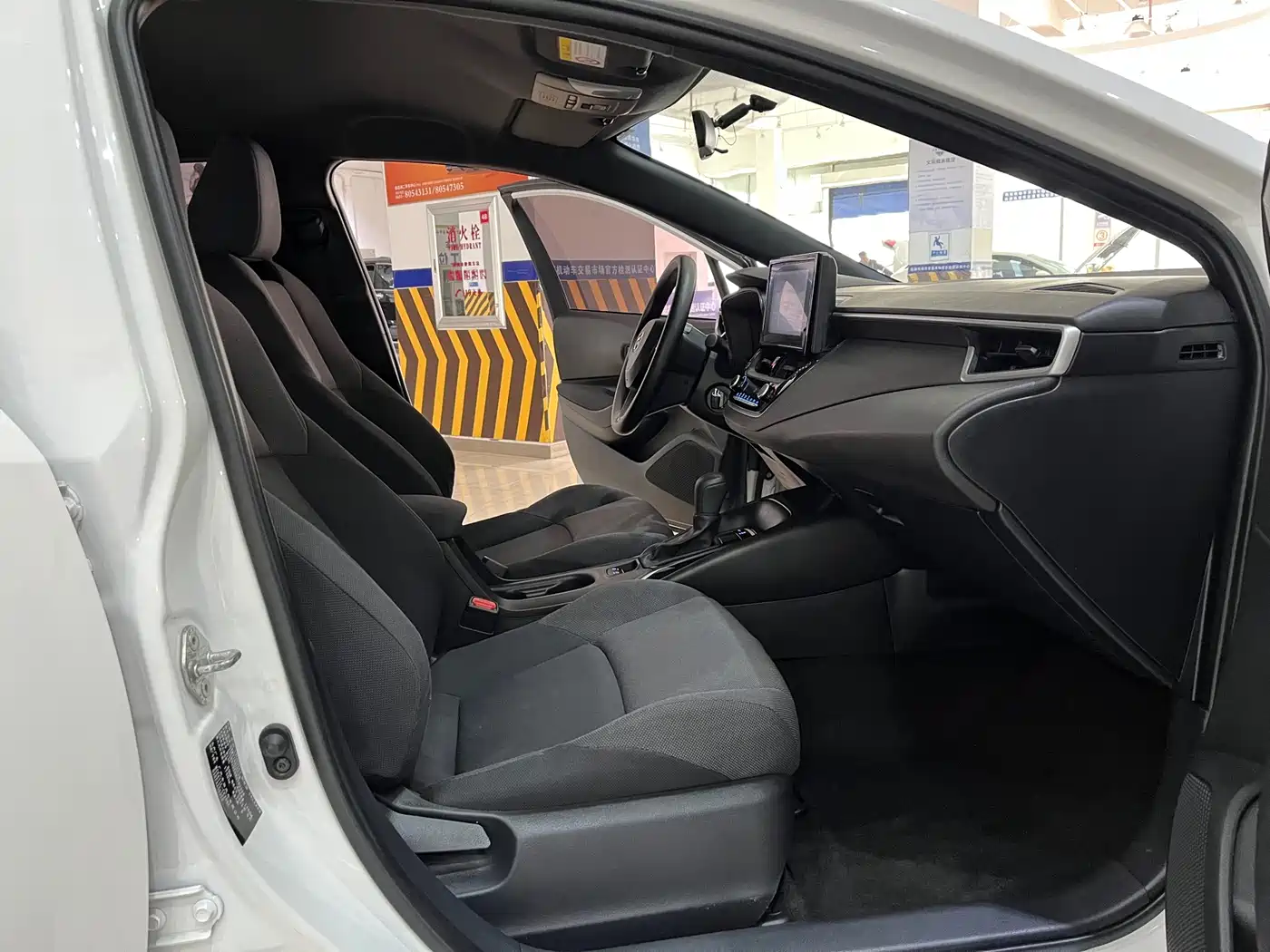 Toyota Levin 2022 TNGA 1.5L CVT Progressive Edition фото 10