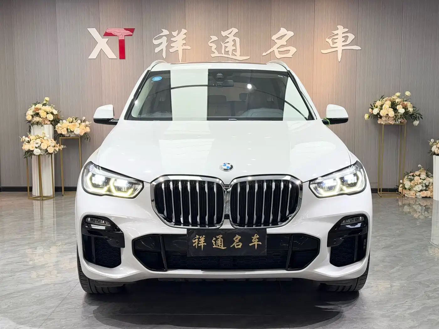 BMW X5 (Import) 2019 xDrive40i M Sport Package фото 2