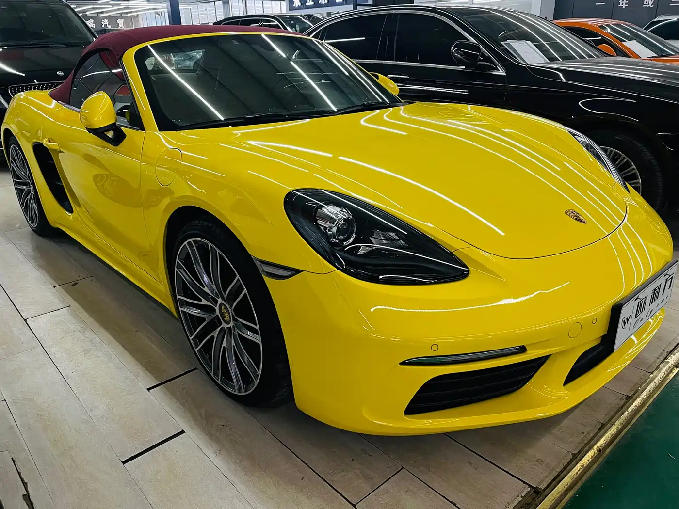 Porsche 718 2018 Boxster 2.0T фото 2