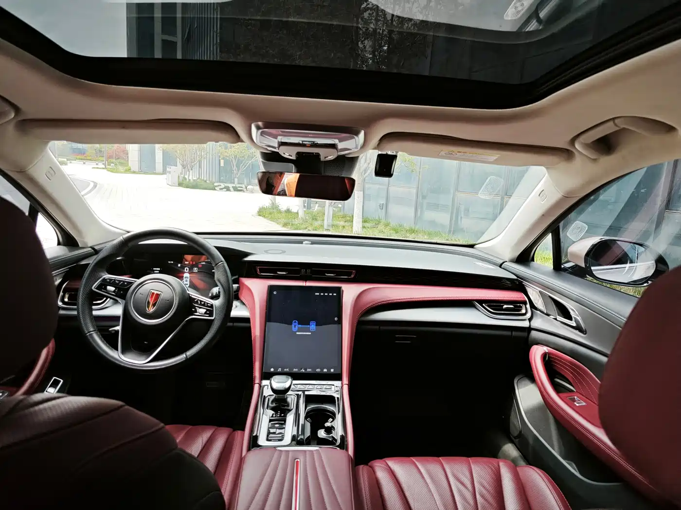 Hongqi H5 2024 2.0T Automatic Smart Connect Flag Smooth Edition фото 4