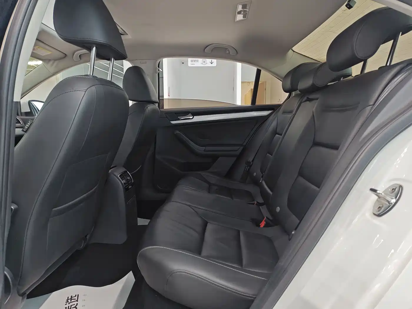 Volkswagen Sagitar 2017 230TSI Automatic Comfort фото 9