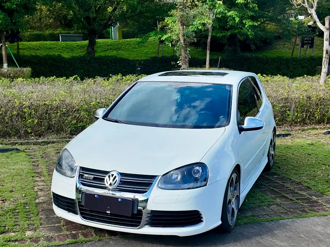 Volkswagen Golf (Import) 2006 GTI 2.0T 3-Door фото 12