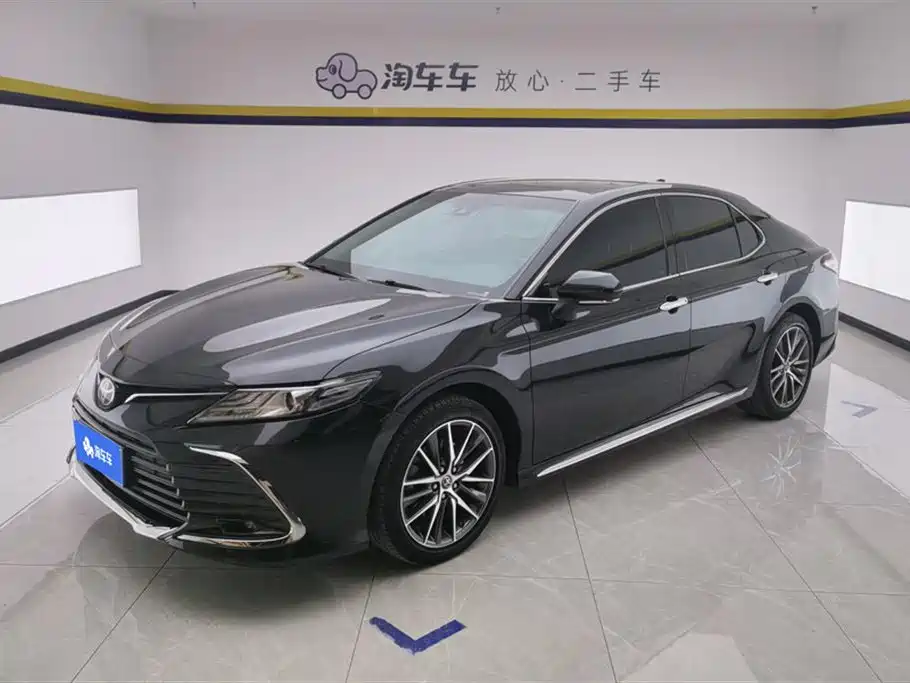 Toyota Camry 2023 2.5G Luxury Edition