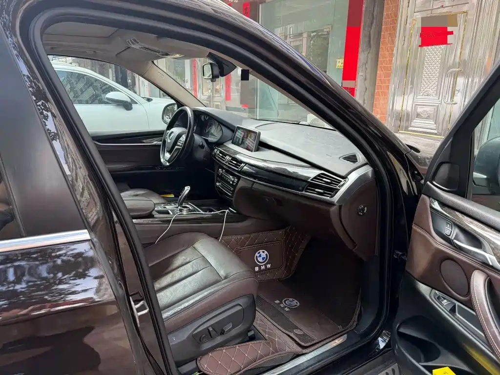 Фото 4 - BMW X5 (Import)