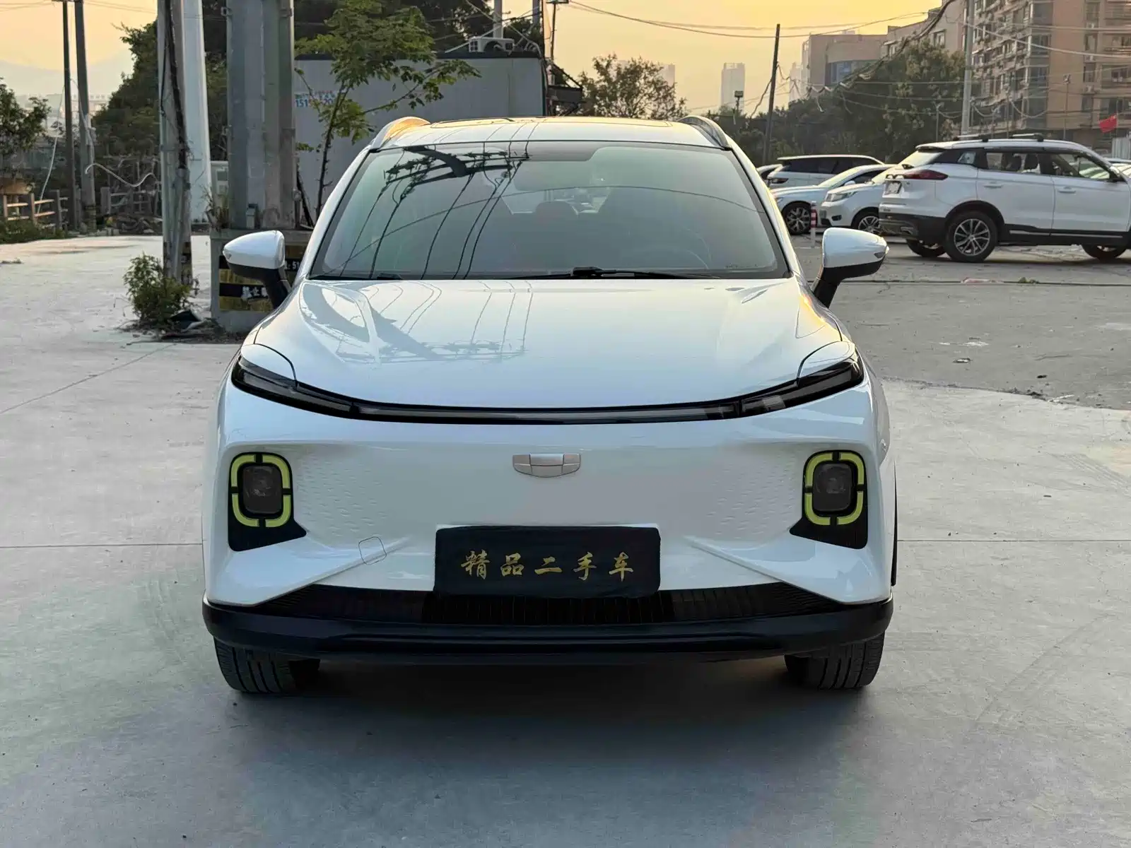 Фото 2 - Geely Geometry E Firefly