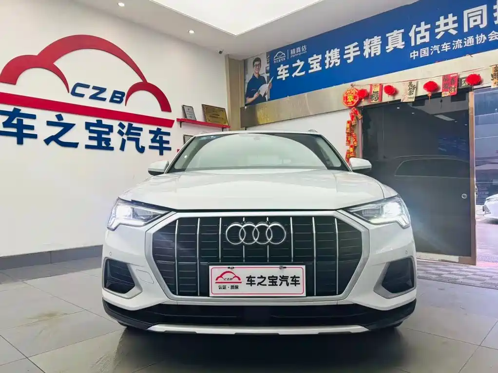 Фото 2 - Audi Q3