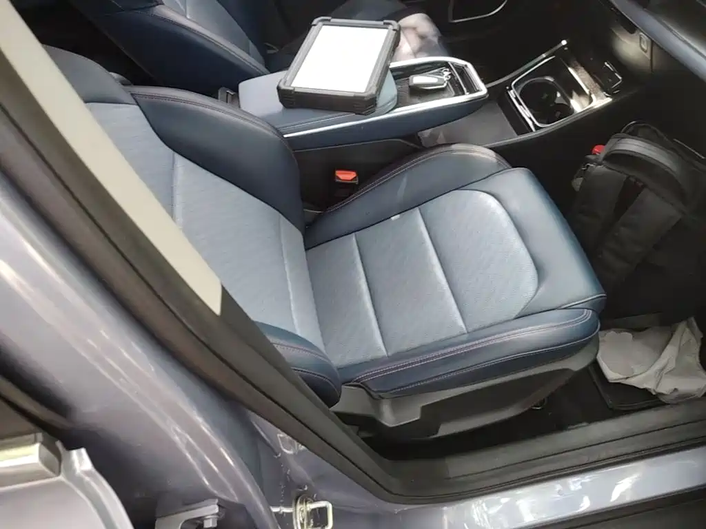 Geely Geometry M6 2023 2022 450 New Intelligence Edition