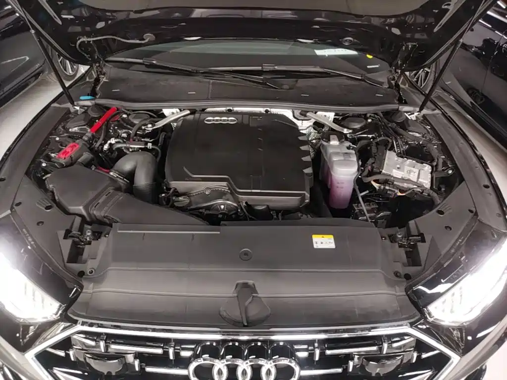 Audi A7L 2026 2025 Model Year 45 TFSI Luxury