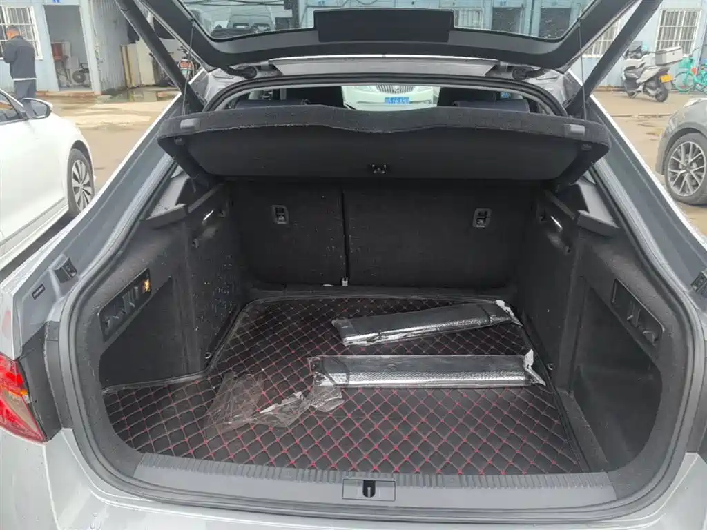 Škoda Superb 2016 TSI330 DSG Smart Edition фото 18