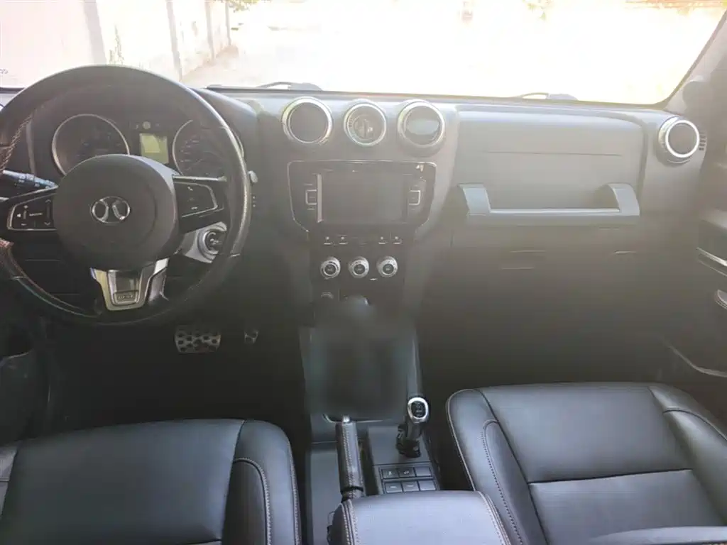 BAIC ORV Beijing Offroad BJ40 2016 Model 40L 2.3T Automatic 4WD Exclusive фото 10