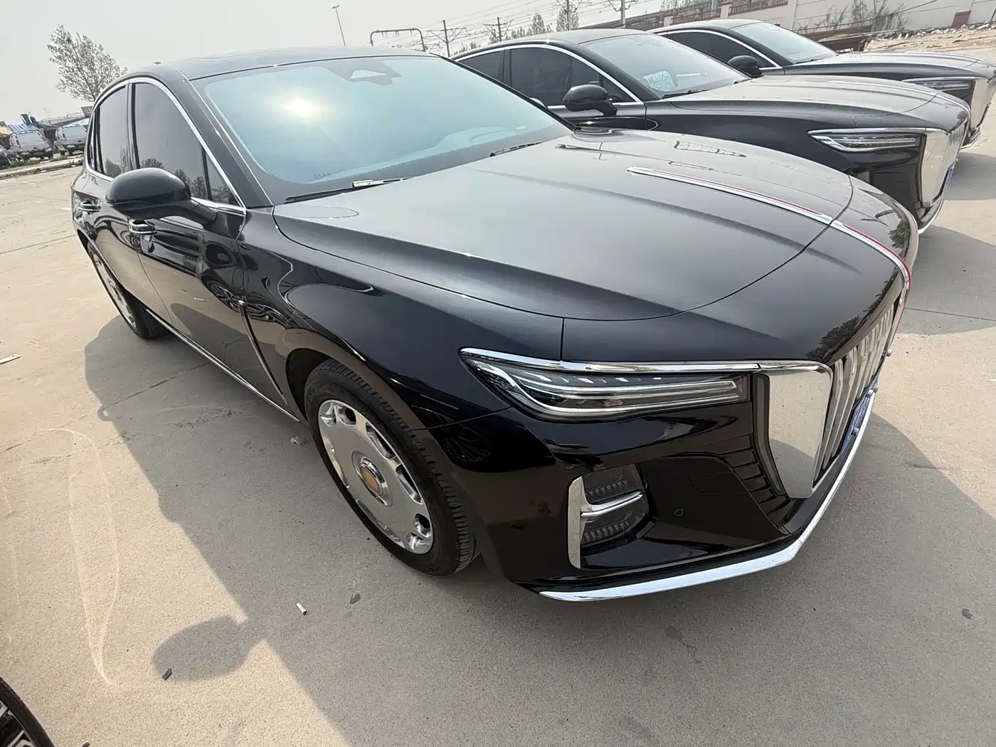 Hongqi H5 2024 2.0T Automatic Smart Connect Flag Smooth Edition фото 2