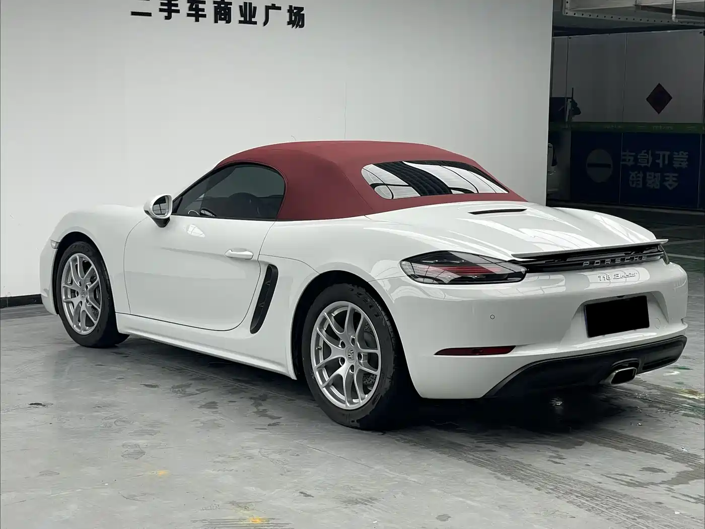 Porsche 718 2022 Boxster 2.0T фото 7