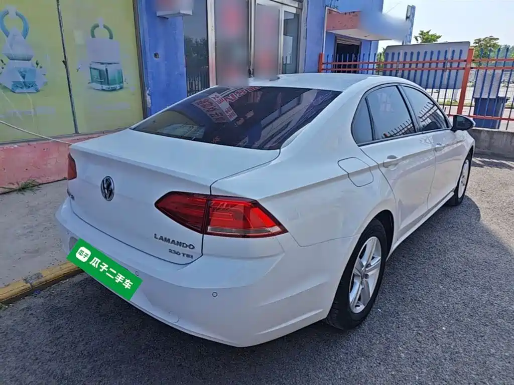 Volkswagen Lamando 2017 230TSI DSG Trend Edition фото 7