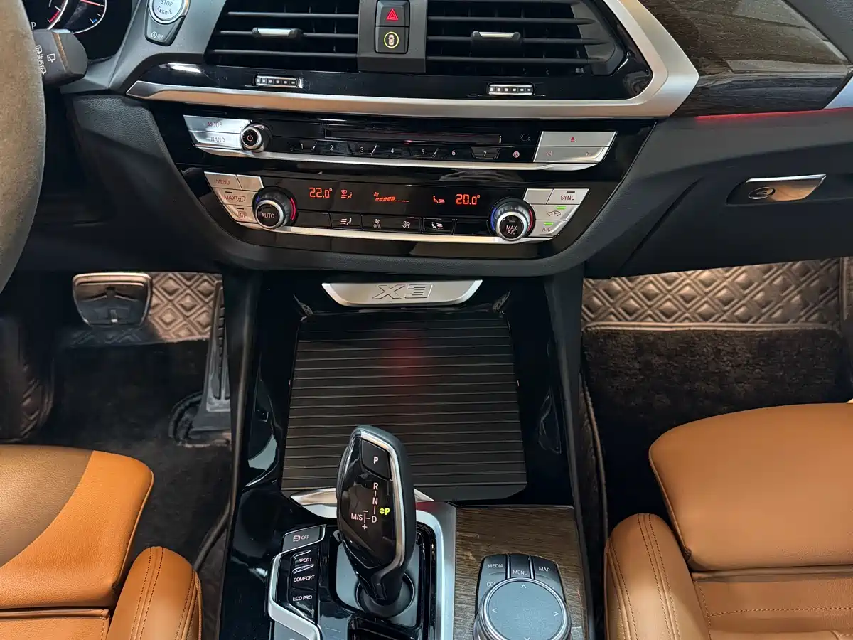 BMW X3 2018 xDrive30i Premium M Sport Package China VI фото 24