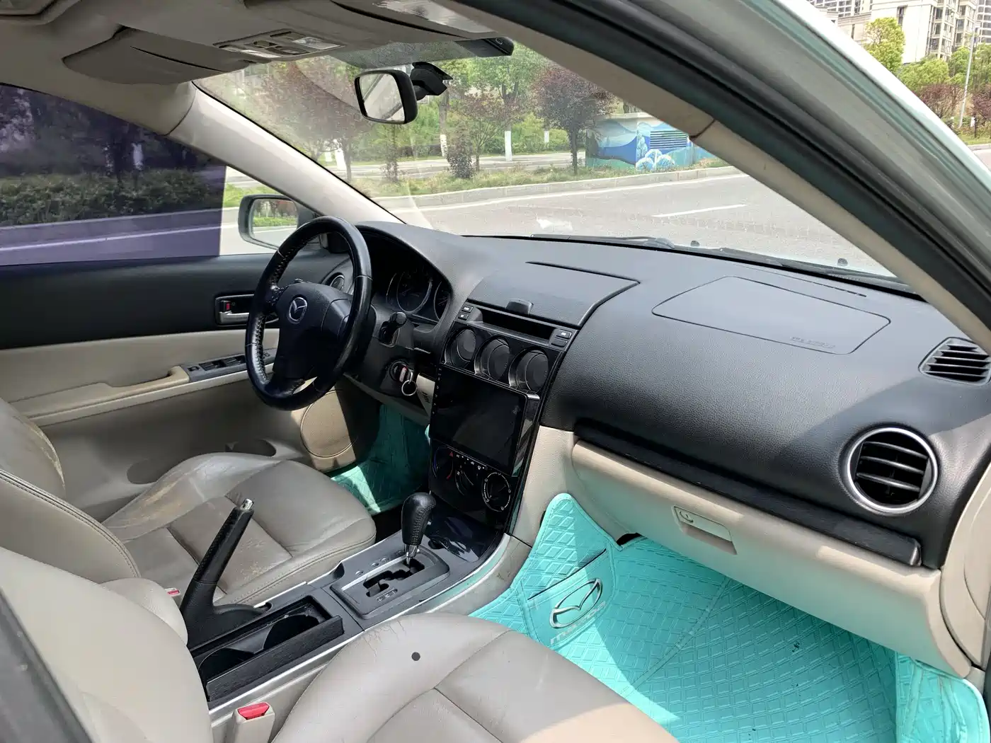 Photo 13 - Mazda 6