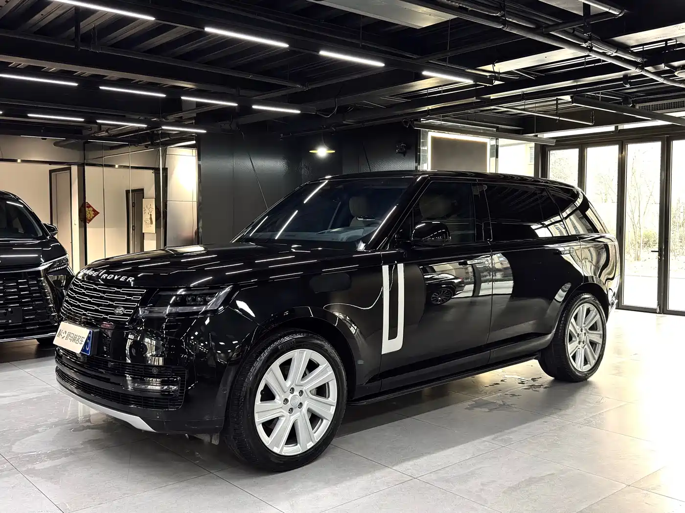 Land Rover Range Rover 2024 3.0 L6 400PS Genesis Extended