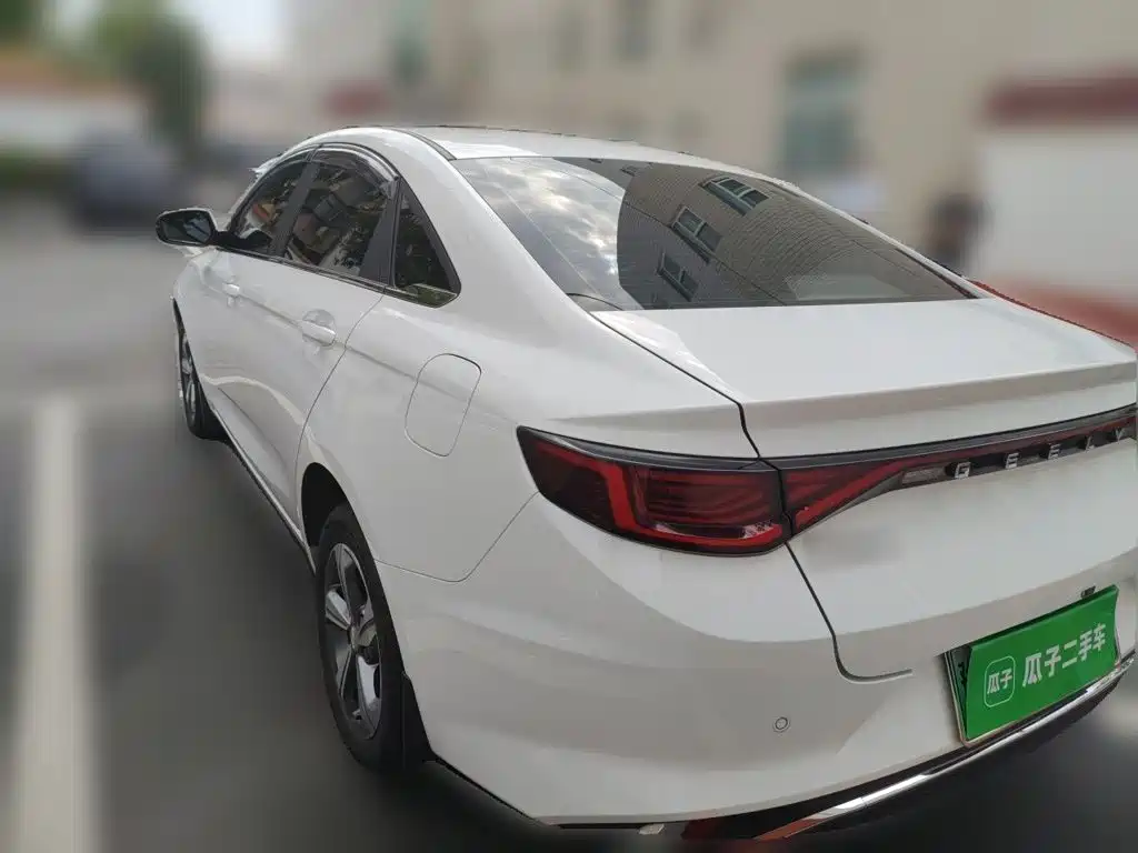 Photo 24 - Geely Emgrand L HiP
