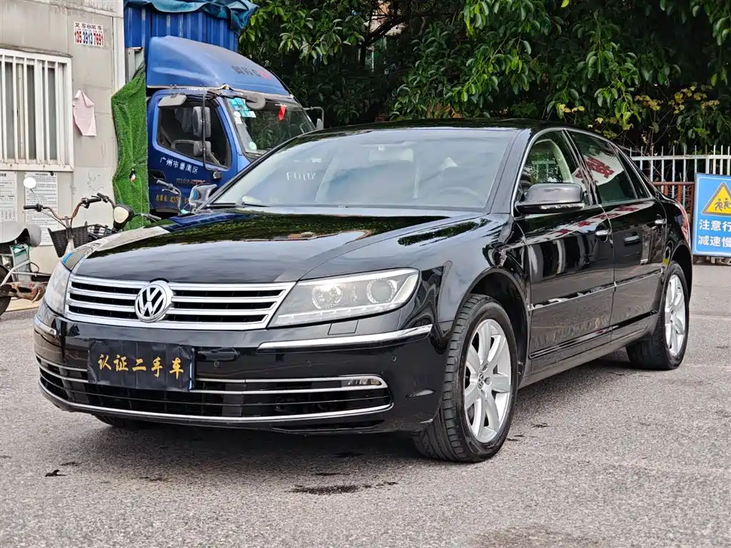 VOLKSWAGEN PHAETON