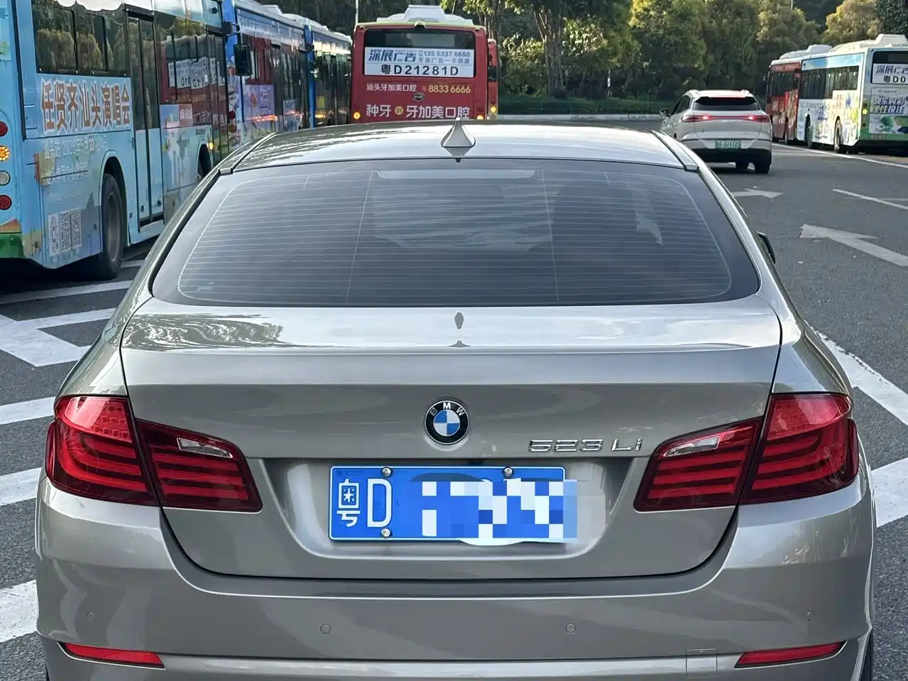 BMW 5 Series 2012 523Li Luxury фото 9