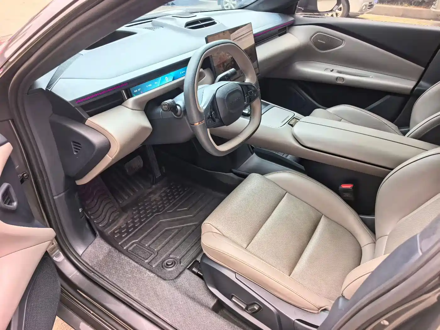 Lynk & Co Z10 2024 2025 95kWh 766km RWD Max