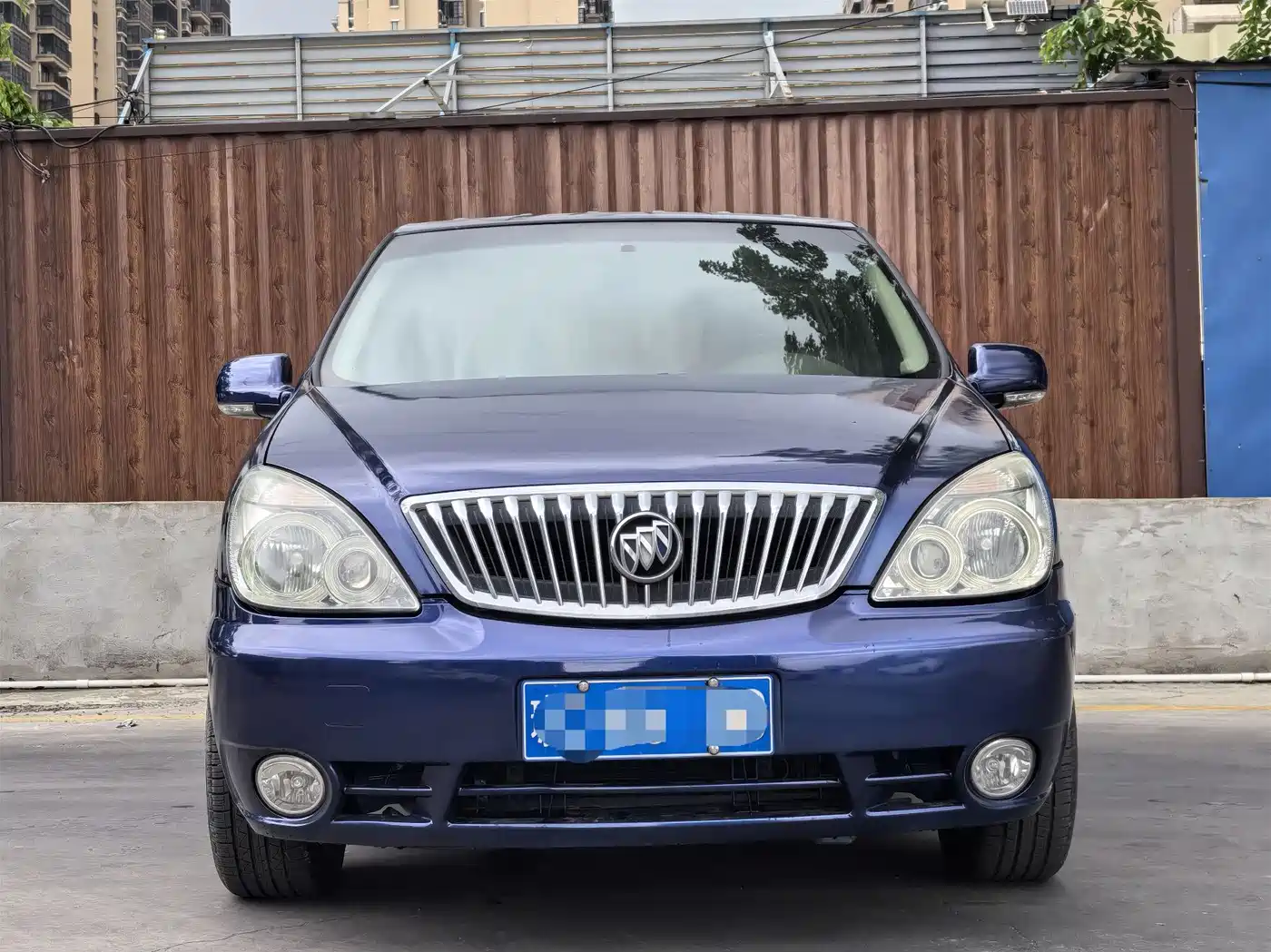 Buick GL8 2011 2.4L CT Luxury Business Comfort Edition фото 2