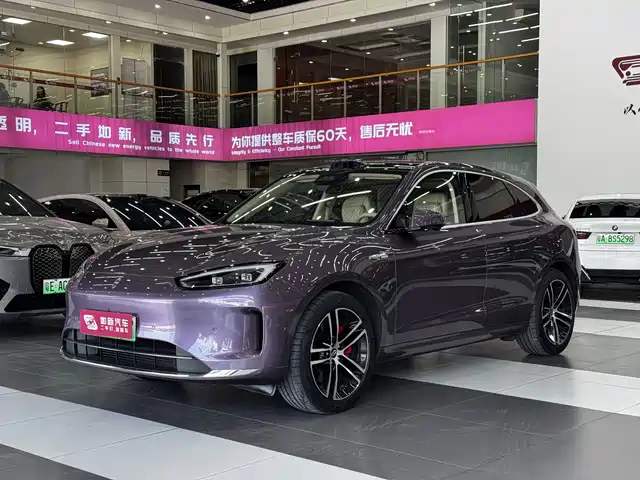 AITO Wenjie AITO M5