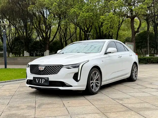 CADILLAC CT4