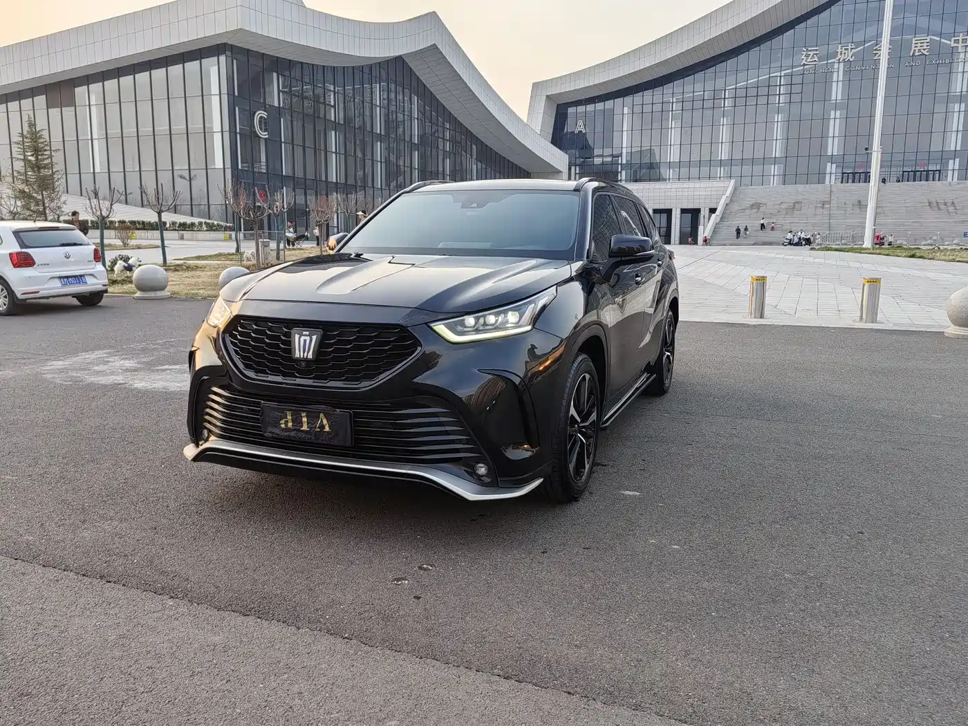 Toyota Crown Kluger 2022 2.5L HEV 4WD Premium Edition