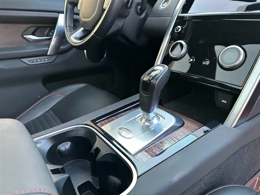 Land Rover Discovery Sport 2020 249PS R-Dynamic Performance Tech 7-seater фото 18