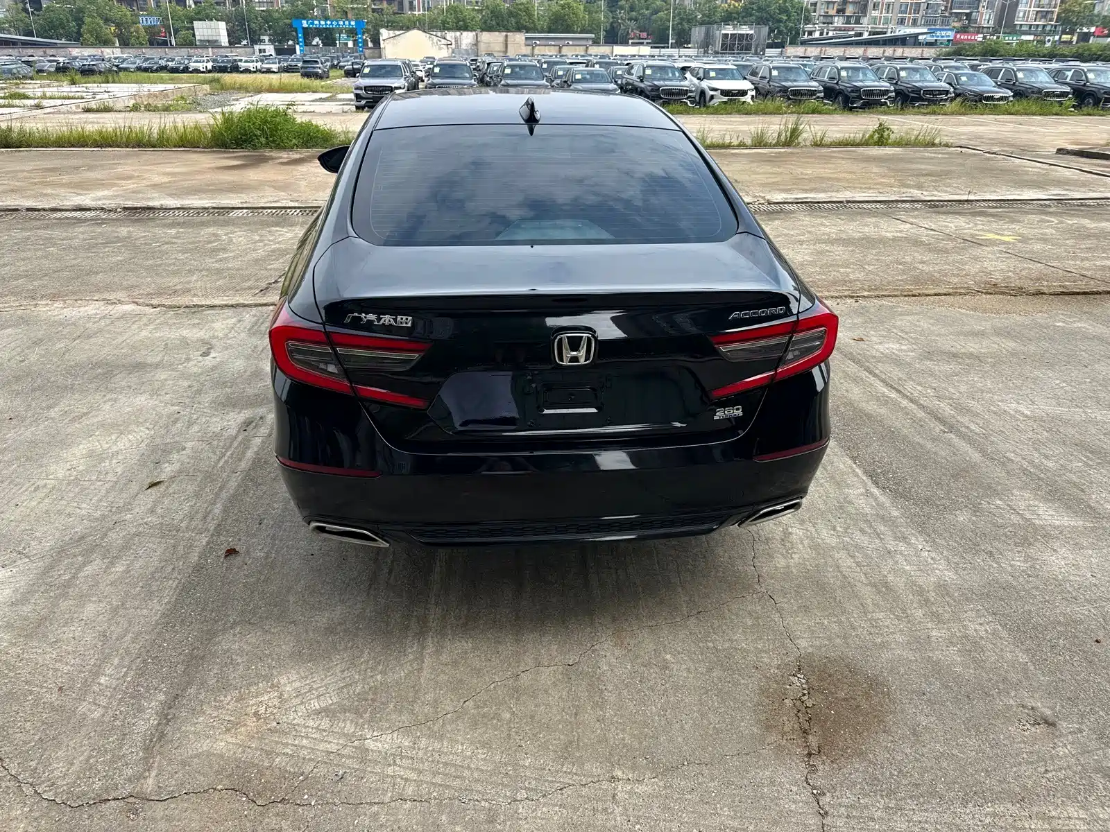 Photo 5 - Honda Accord