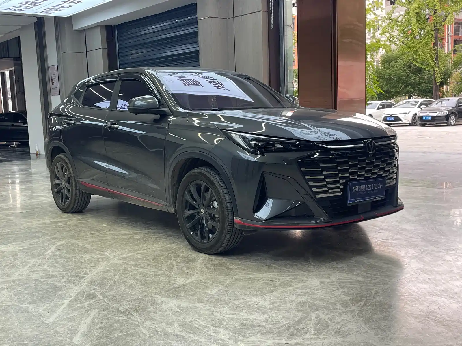 Photo 3 - Changan X5 PLUS