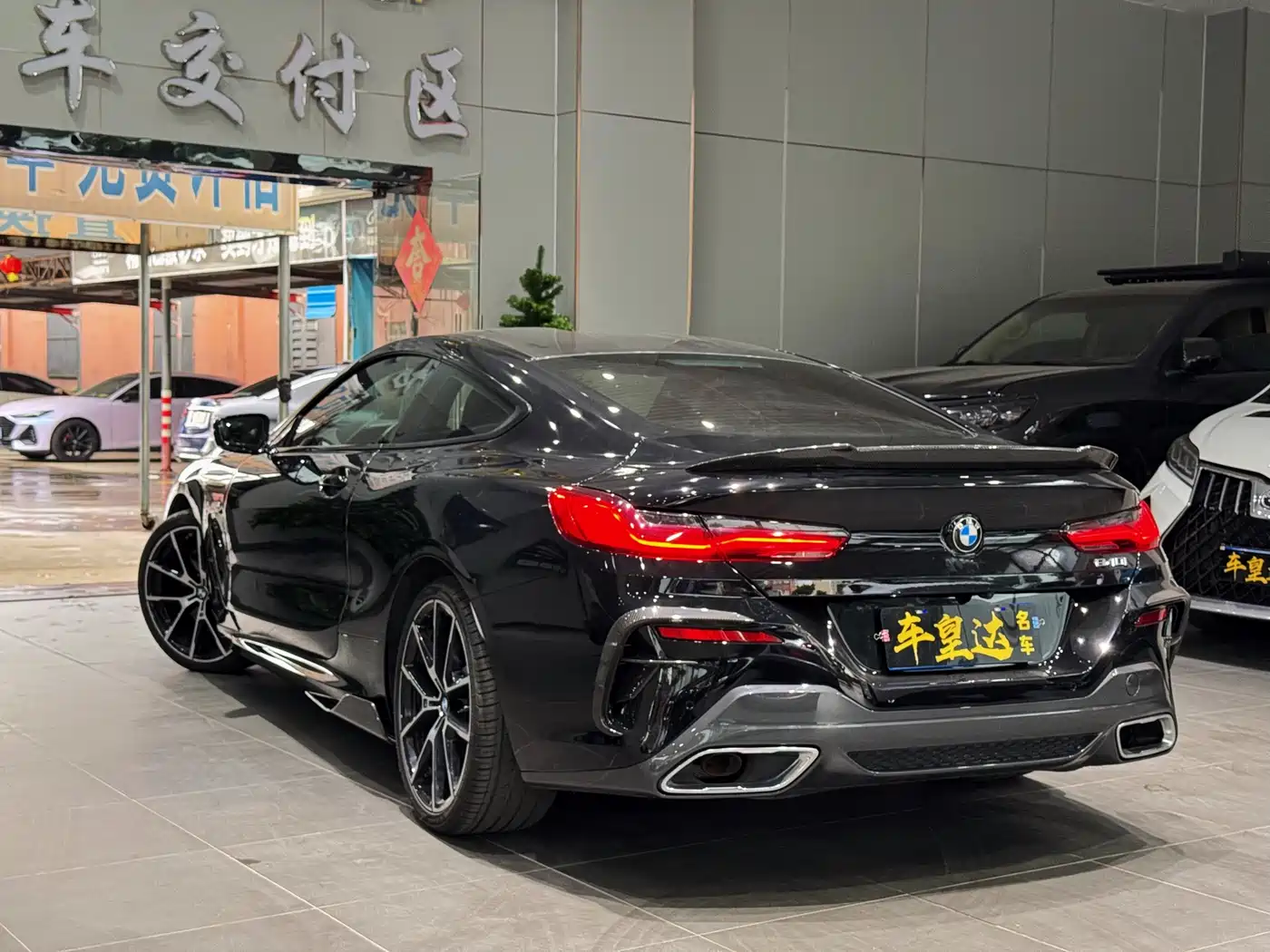 BMW 8 Series 2019 840i Coupe M Sport Package фото 2