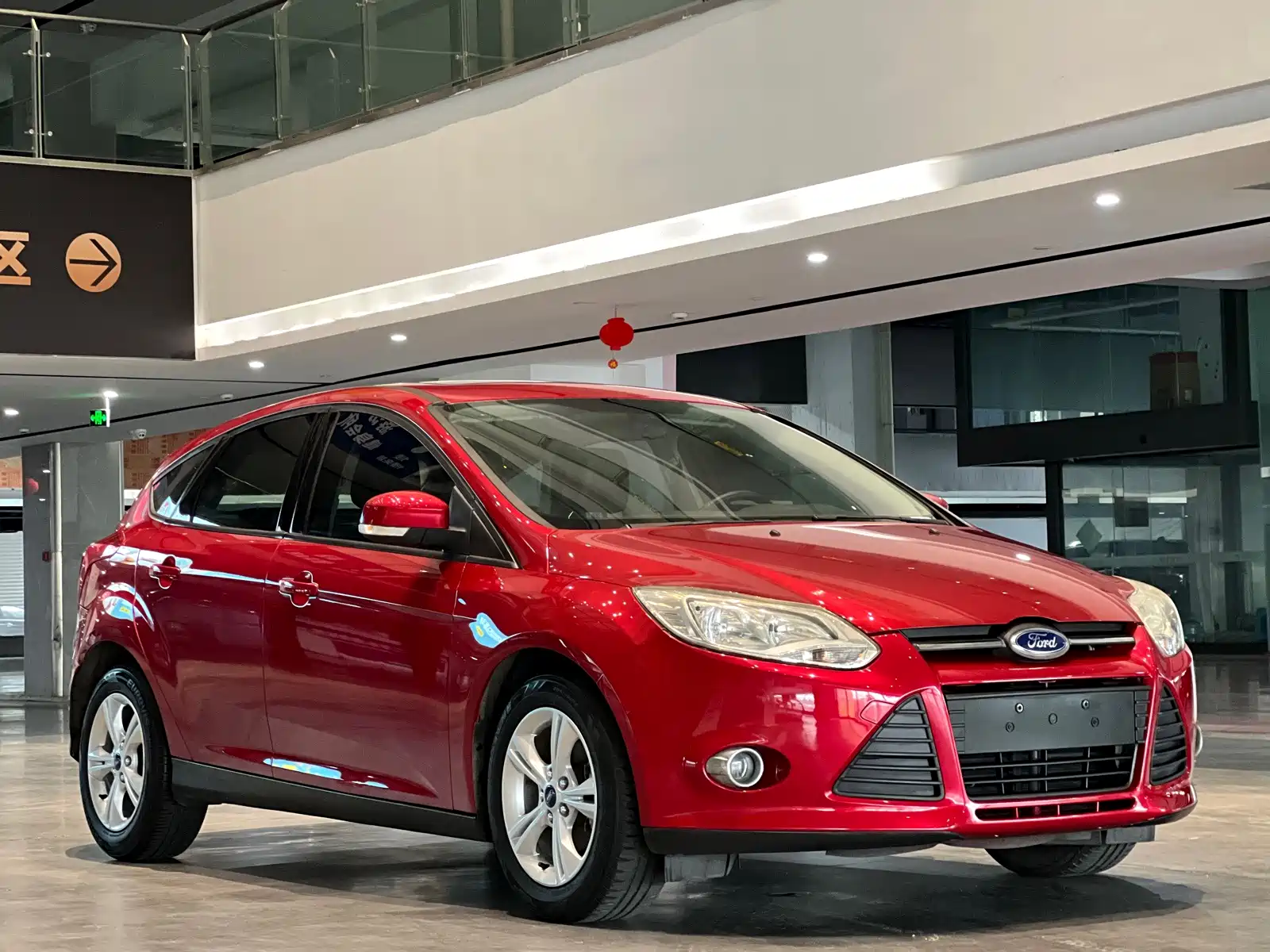 Фото 3 - Ford Focus