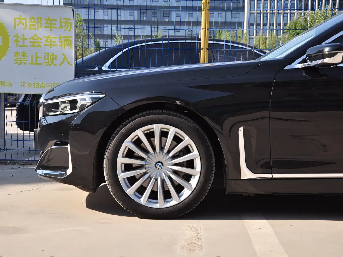 BMW 7 Series 2019 730Li Luxury Package фото 19