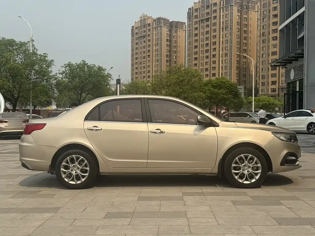 Фото 8 - Geely Vision