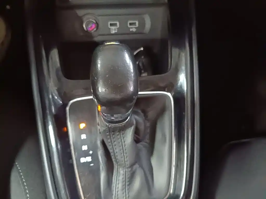 Roewe i5 2019 2019 1.5L Auto 4G-Connected Langyue Edition