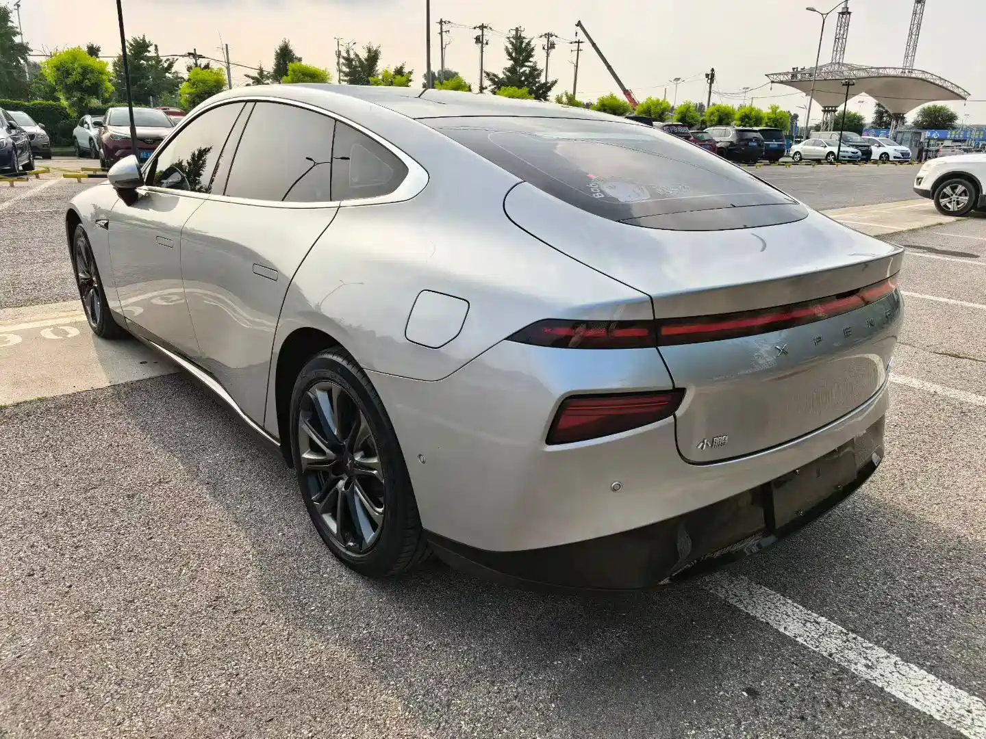 Фото 6 - XPeng P7