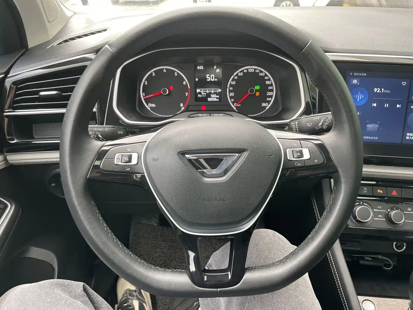 JETTA VS5